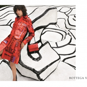 BOTTEGA VENETA（ボッテガ・ヴェネタ）が2016年春夏キャンペーンにフォトグラファーのヴィヴィアン・サッセンを採用
