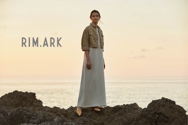 ファッションブランドRIM.ARK（リムアーク）が初となる単独実店舗を出店