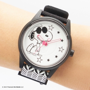 スヌーピーとQ&Q SmileSolar（スマイルソーラー）の限定コラボ腕時計を発売