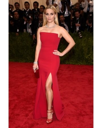 リース・ウィザースプーンがMET gala 2015（メット・ガラ2015）にティファニーのジュエリーを纏って登場